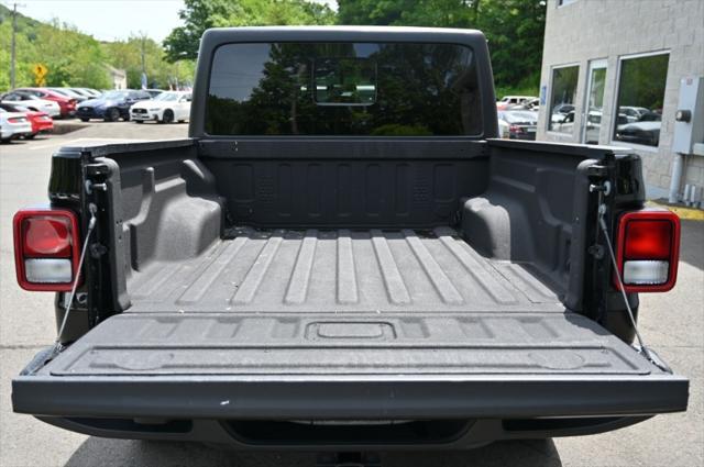 used 2023 Jeep Gladiator car, priced at $28,750