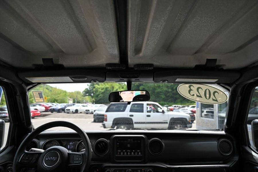 used 2023 Jeep Gladiator car, priced at $28,995
