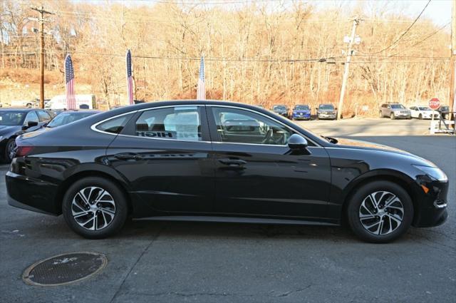 used 2022 Hyundai Sonata Hybrid car, priced at $19,295