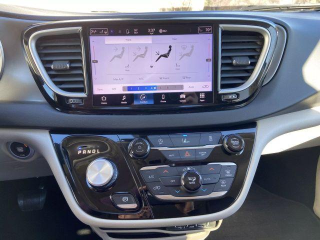 used 2022 Chrysler Pacifica car, priced at $20,900