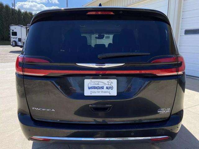 used 2022 Chrysler Pacifica car, priced at $28,900