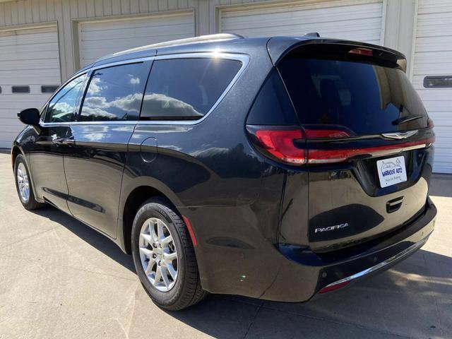 used 2022 Chrysler Pacifica car, priced at $28,900