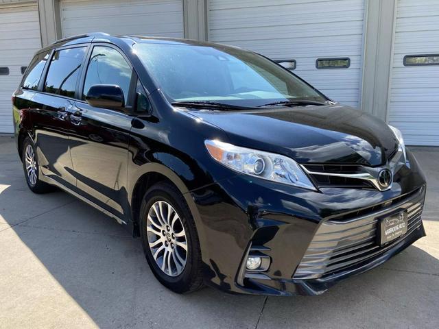 used 2020 Toyota Sienna car, priced at $31,900