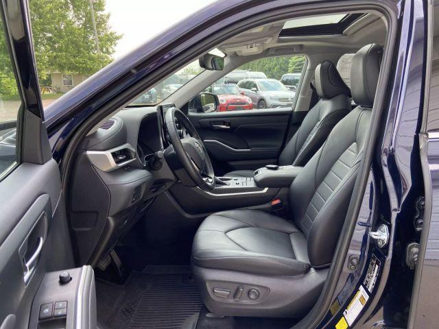 used 2021 Toyota Highlander car, priced at $38,800