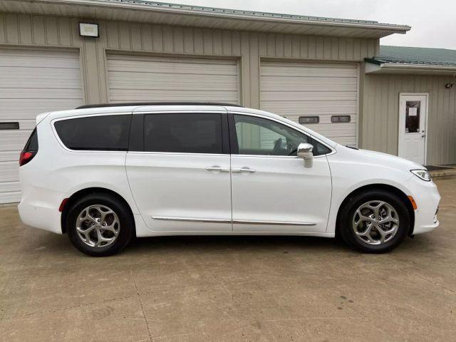 used 2022 Chrysler Pacifica car, priced at $28,900