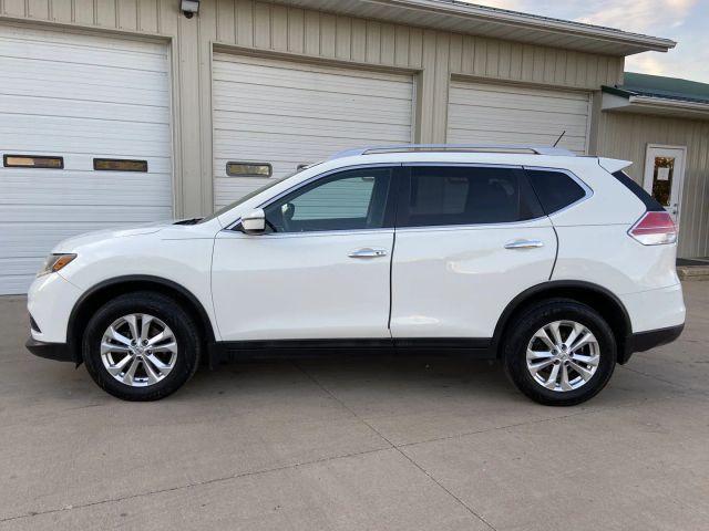 used 2016 Nissan Rogue car, priced at $13,900