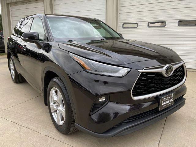 used 2021 Toyota Highlander car, priced at $24,800