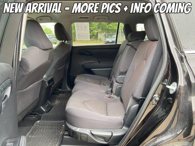 used 2021 Toyota Highlander car, priced at $24,800