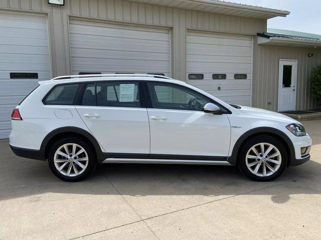 used 2019 Volkswagen Golf Alltrack car, priced at $26,800