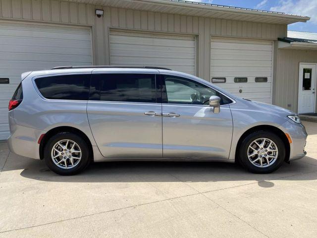 used 2021 Chrysler Pacifica car, priced at $24,900