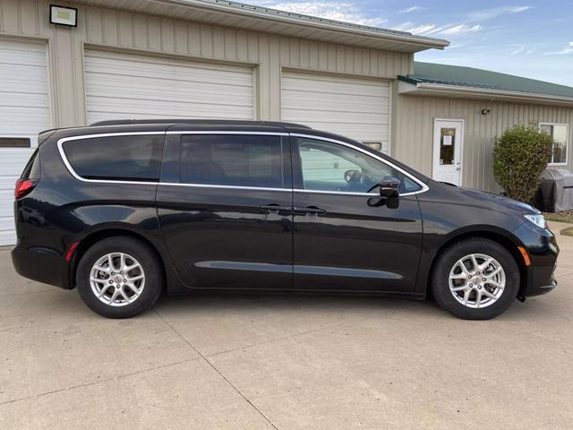 used 2022 Chrysler Pacifica car, priced at $29,400