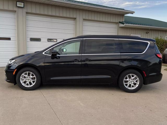 used 2022 Chrysler Pacifica car, priced at $29,400