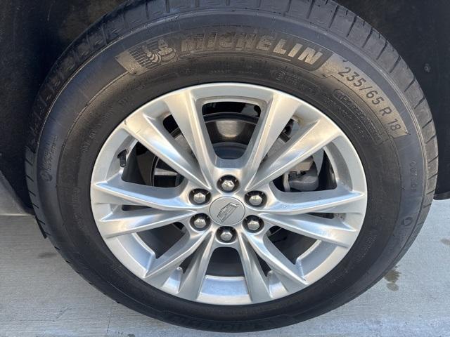 used 2022 Cadillac XT5 car, priced at $26,740