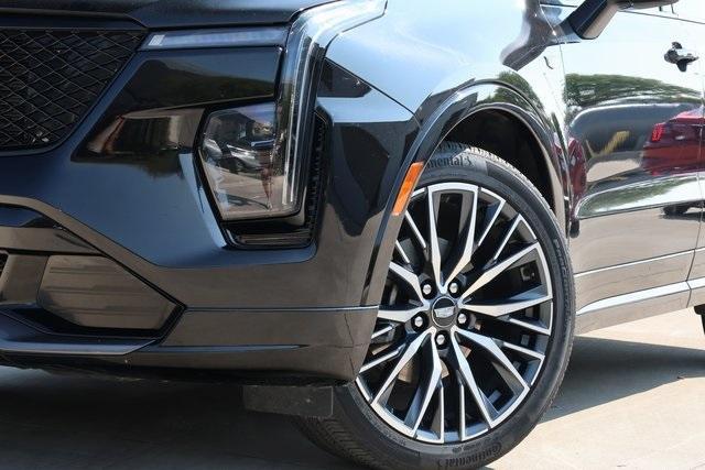 used 2024 Cadillac XT4 car, priced at $36,776