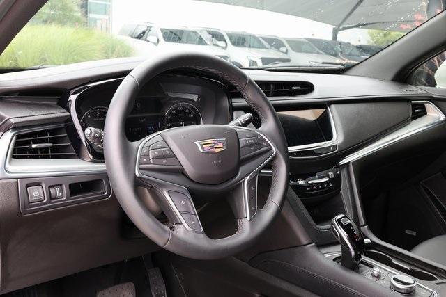 used 2024 Cadillac XT5 car, priced at $34,877