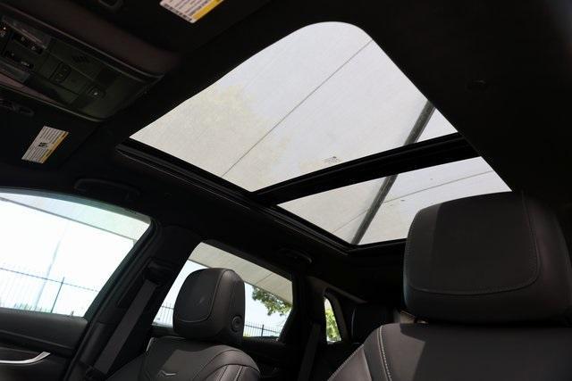 used 2024 Cadillac XT5 car, priced at $46,217