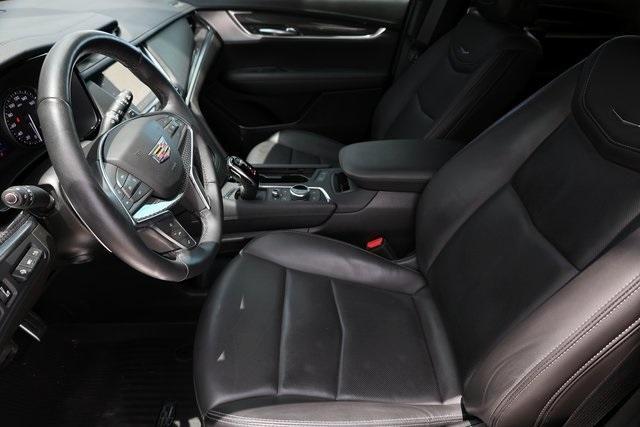 used 2024 Cadillac XT5 car, priced at $46,217