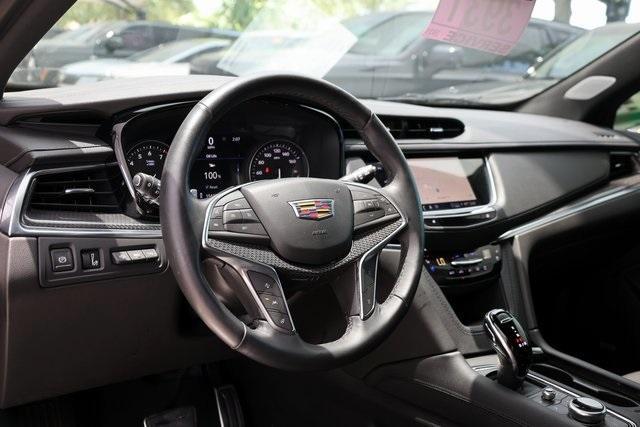 used 2024 Cadillac XT5 car, priced at $46,217