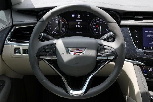 used 2024 Cadillac XT6 car, priced at $44,382