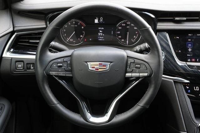 used 2024 Cadillac XT6 car, priced at $47,699