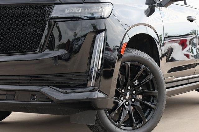 used 2023 Cadillac Escalade ESV car, priced at $84,918