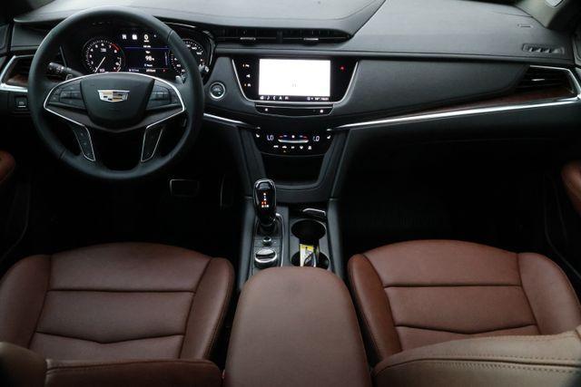 used 2025 Cadillac XT5 car, priced at $52,995