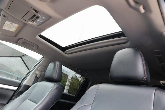 used 2019 Toyota Highlander car, priced at $21,729