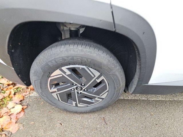 used 2025 Hyundai TUCSON Hybrid car, priced at $26,600
