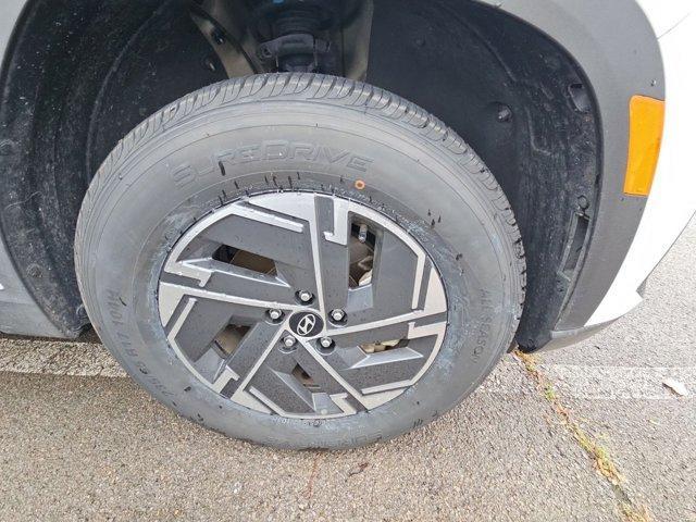 used 2025 Hyundai TUCSON Hybrid car, priced at $26,600