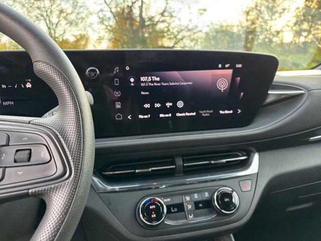 used 2025 Buick Envista car, priced at $21,852