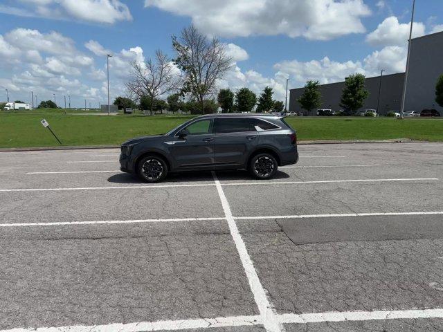 used 2024 Kia Sorento car, priced at $27,594