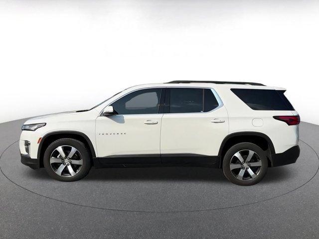 used 2022 Chevrolet Traverse car, priced at $28,001