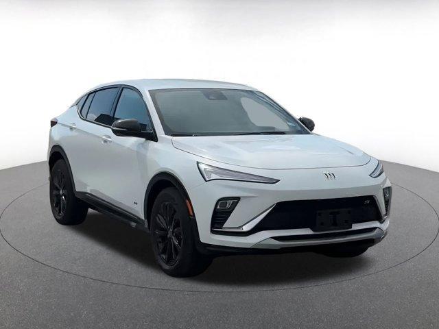 used 2025 Buick Envista car, priced at $26,054