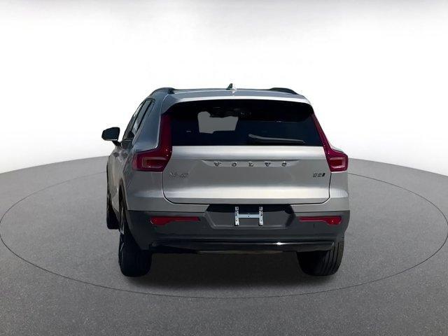 used 2024 Volvo XC40 car, priced at $24,414