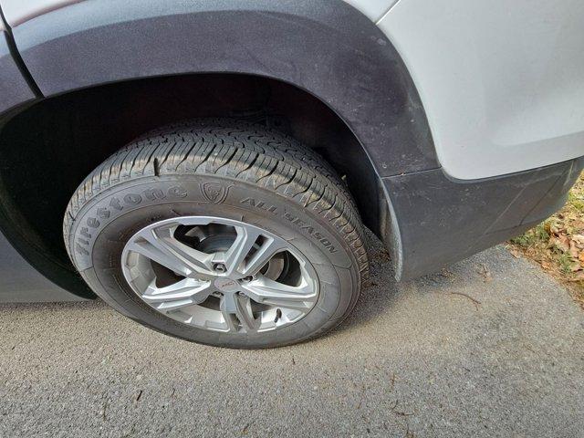 used 2024 GMC Terrain car, priced at $23,122