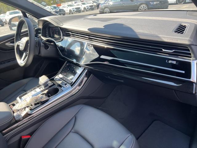 new 2025 Audi Q7 car, priced at $75,800