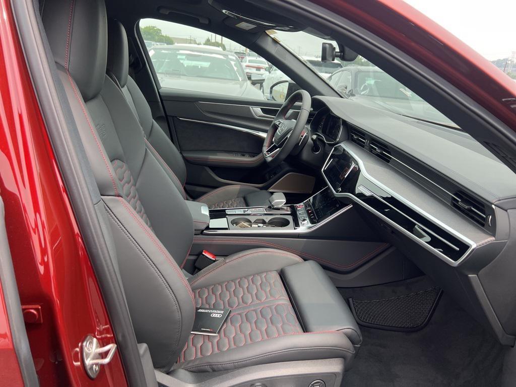 new 2025 Audi RS 6 Avant car, priced at $146,295