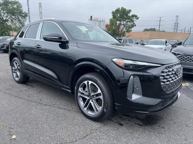 new 2025 Audi Q5 car, priced at $58,100