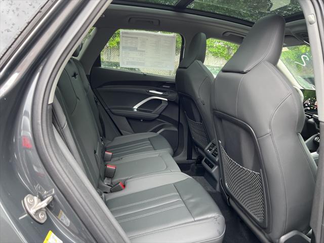 new 2025 Audi Q5 car, priced at $61,105