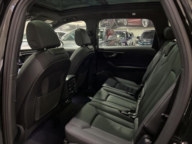 used 2025 Audi Q7 car, priced at $61,988