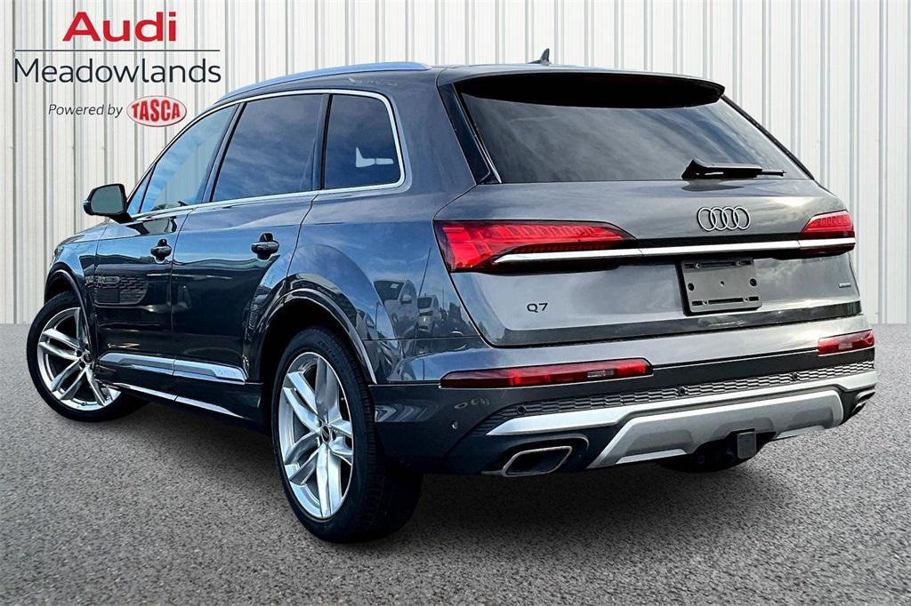 new 2025 Audi Q7 car, priced at $76,480