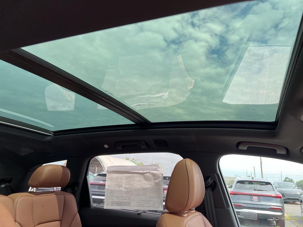 new 2025 Audi Q7 car, priced at $71,580