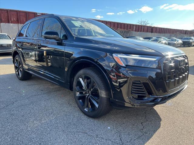 new 2025 Audi Q7 car, priced at $77,880