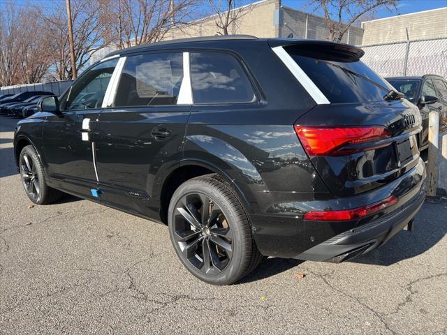 new 2025 Audi Q7 car, priced at $77,880