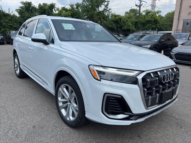 new 2025 Audi Q7 car, priced at $71,830