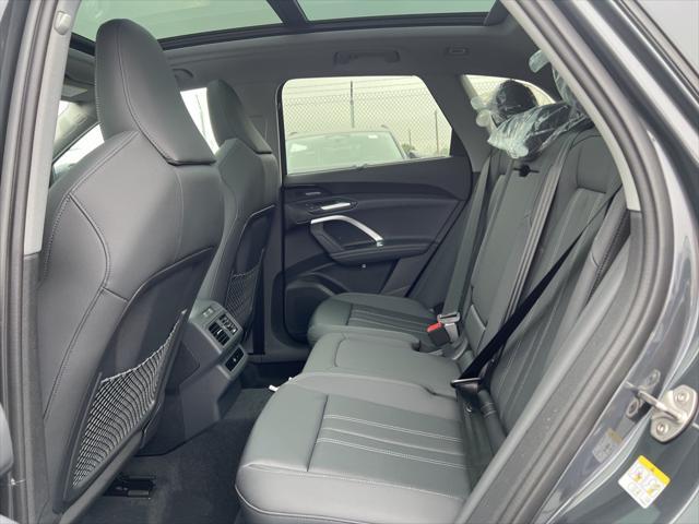 new 2025 Audi Q5 car, priced at $61,105