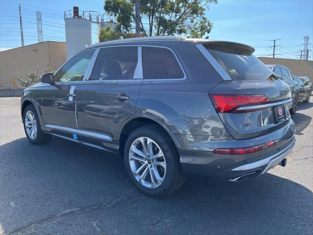 new 2025 Audi Q7 car, priced at $76,055