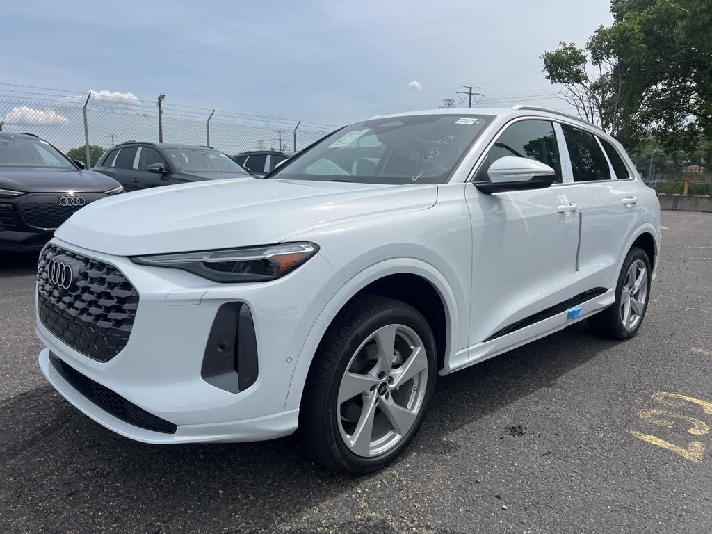 new 2025 Audi Q5 car, priced at $61,105