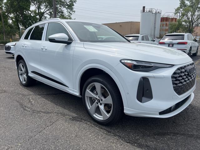 new 2025 Audi Q5 car, priced at $61,105