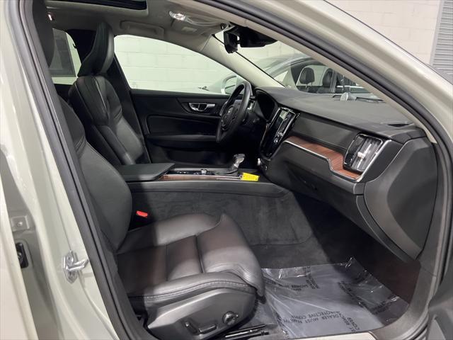 used 2020 Volvo V60 Cross Country car, priced at $18,888